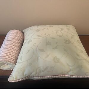 Decorative Pillow Set with Floral and Plaid Patterns